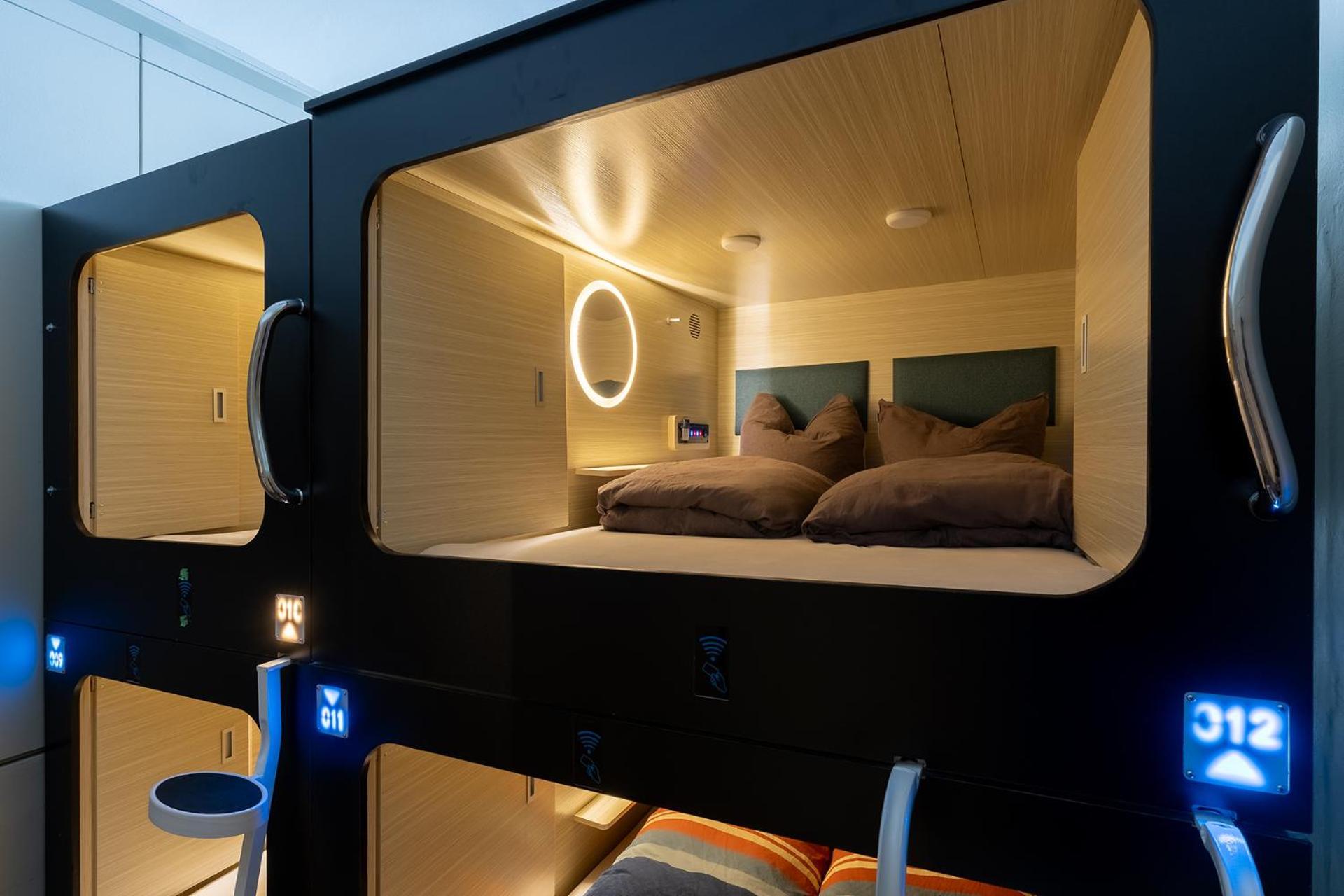 Mue Cubes - Capsule Hotel 巴塞尔 外观 照片