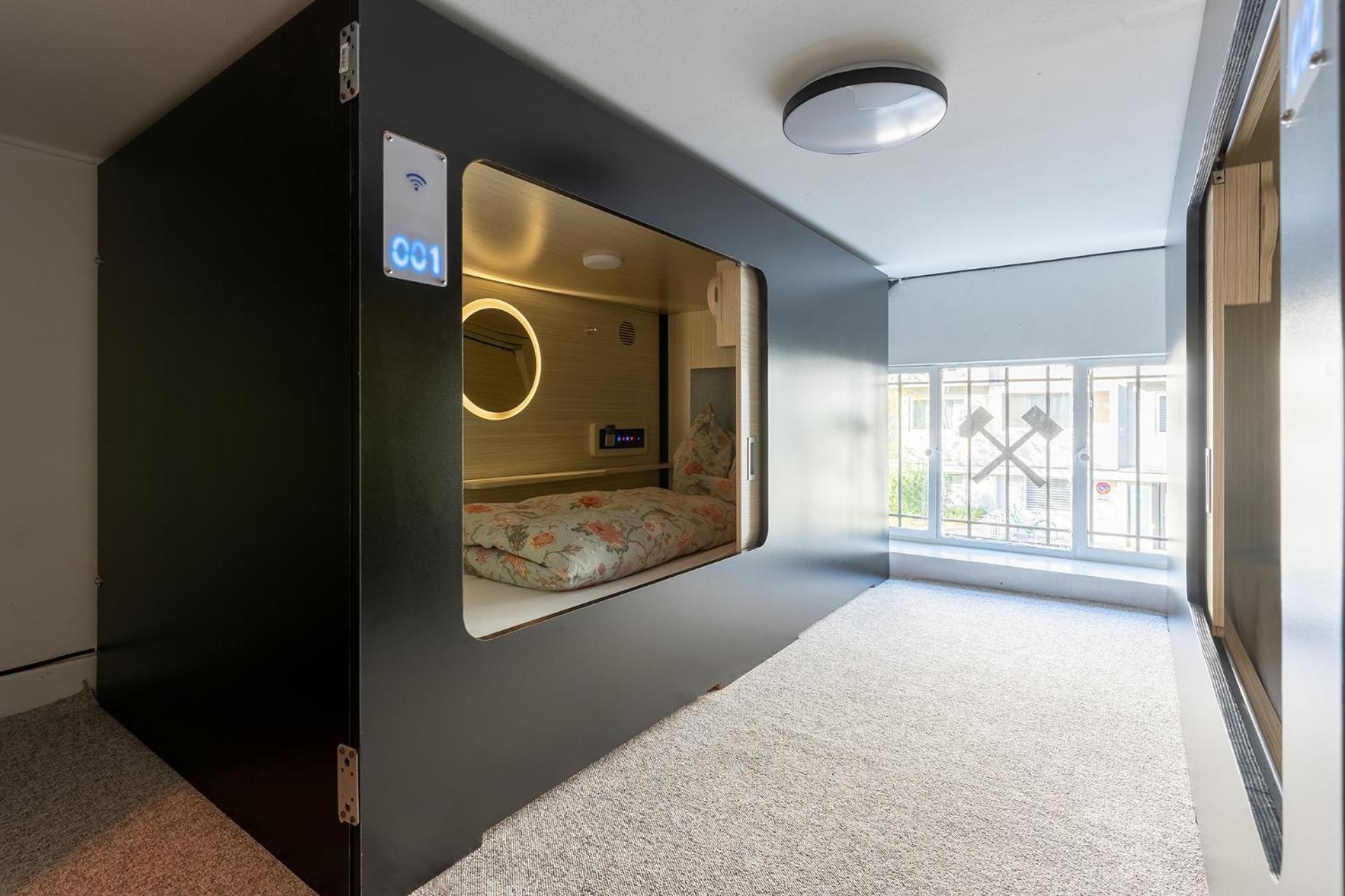 Mue Cubes - Capsule Hotel 巴塞尔 外观 照片