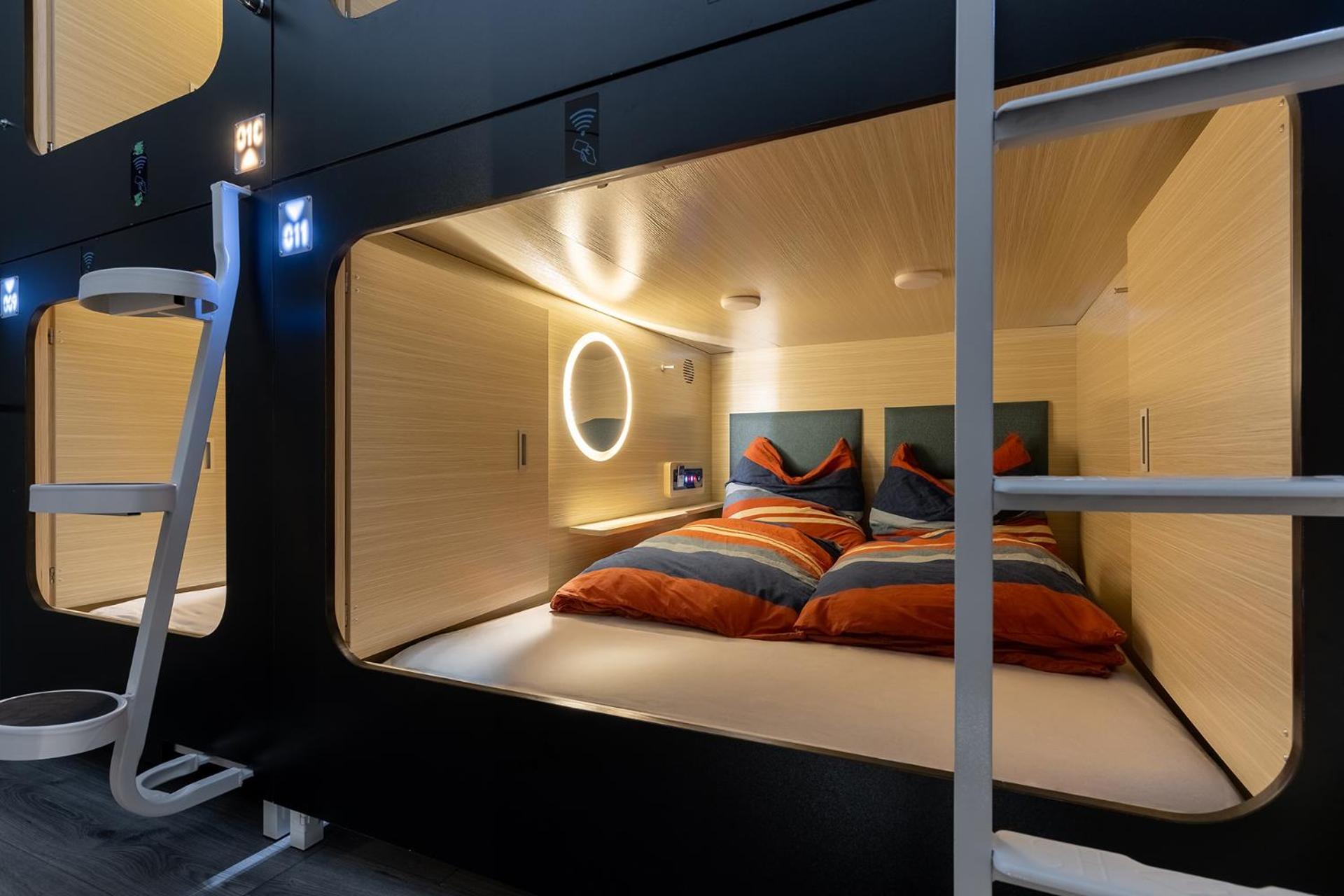 Mue Cubes - Capsule Hotel 巴塞尔 外观 照片