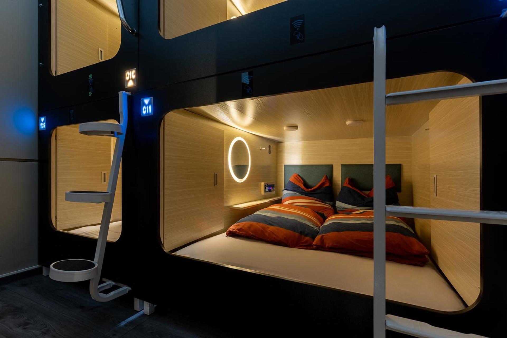Mue Cubes - Capsule Hotel 巴塞尔 外观 照片