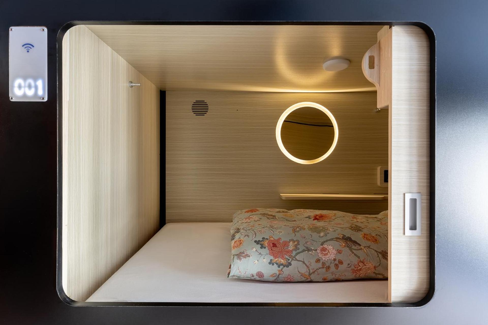 Mue Cubes - Capsule Hotel 巴塞尔 外观 照片