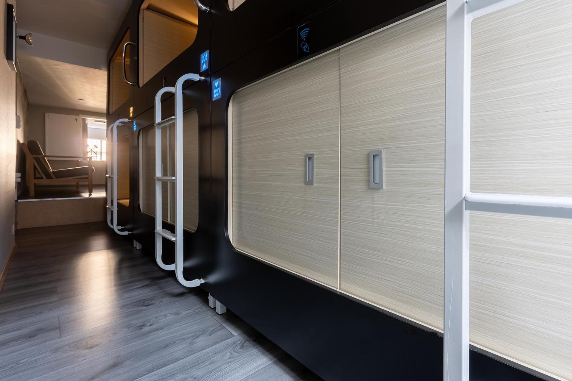 Mue Cubes - Capsule Hotel 巴塞尔 外观 照片